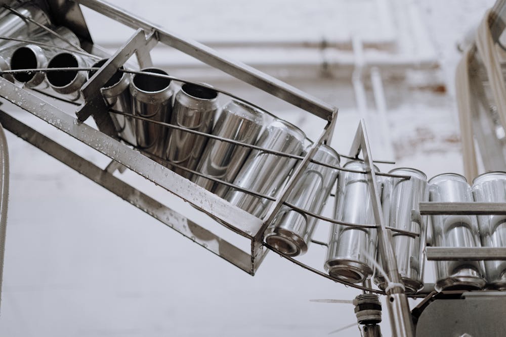 Profile aluminiowe – porównanie stopów i metod wykończenia powierzchni